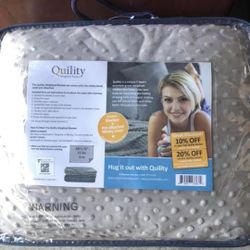 New in a box  Quility Premium Temperature Balancing Weighted Blanket with Washable Cover| 15 LBS retail price is $180 selling it for $80