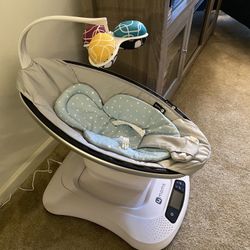 MamaRoo Swing