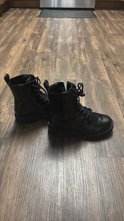 Art Class brand Girls Boots