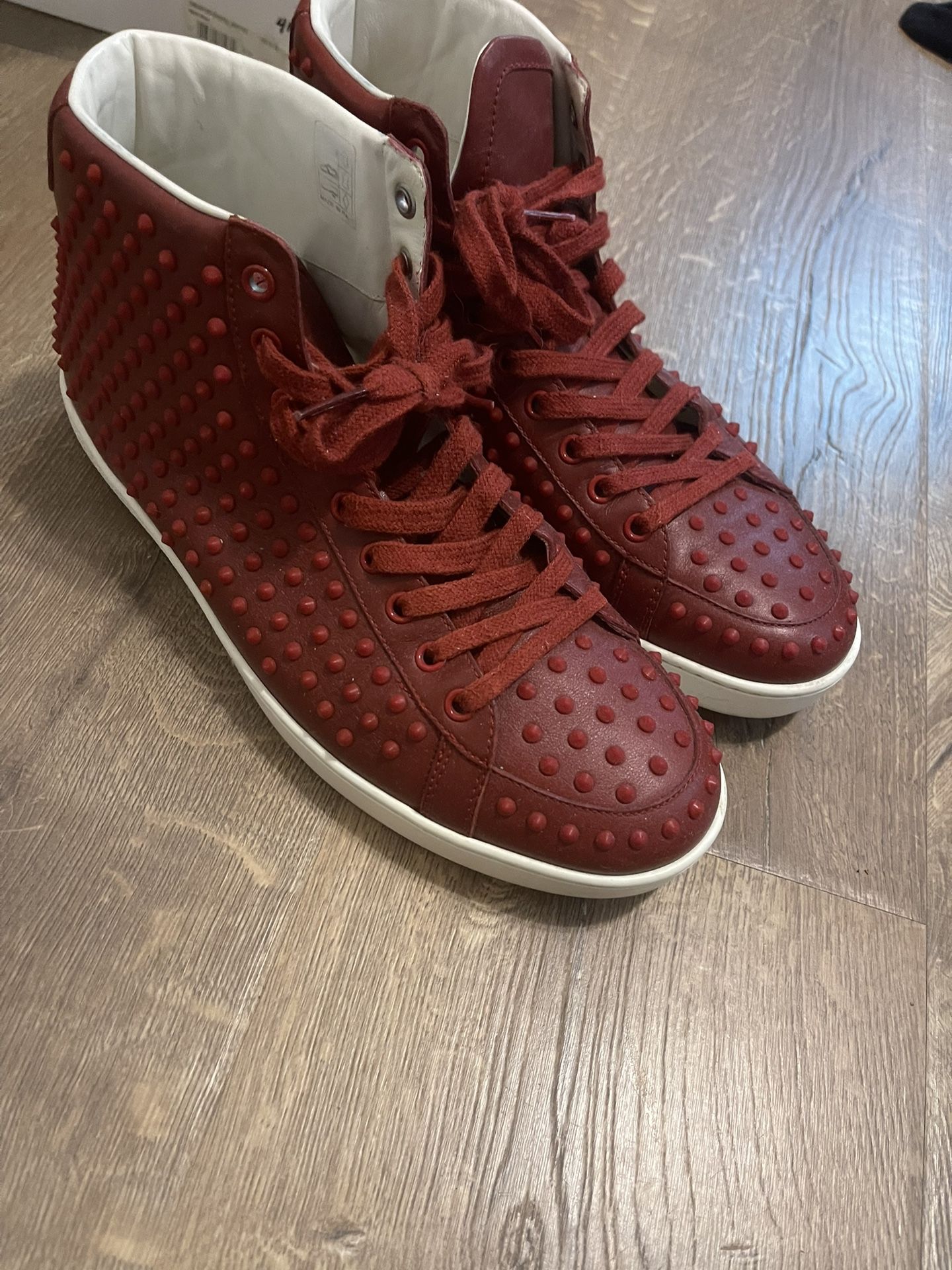 Men’s Gucci Red Brooklyn Sneakers 