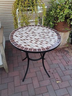 Mosaico table garden