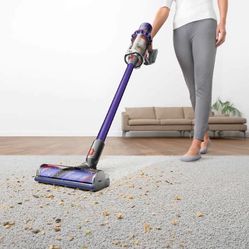 Dyson cyclone v10 total clean+