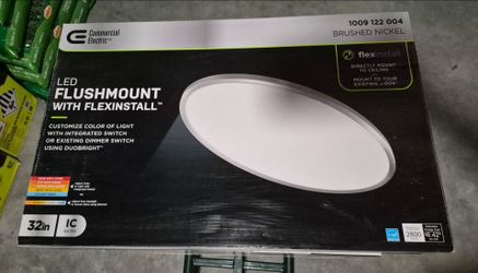 Commercial Electric FP32RT6WYBKHD 32" Black/Nickel LED Flush Mount Light, 3500 L