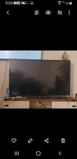 PERFECT, HUGE Vizio 65 inch Full Res. 1080P, HD, Flatscreen TV w/og keyboard-remote!!