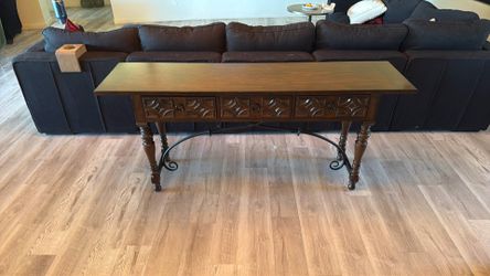 Frontgate -  Table