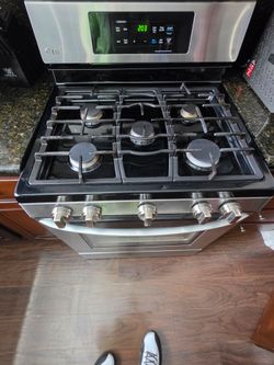 5 burner LG  gas stove