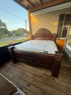 Cherry wood, heavy duty king size bed frame mattress in box