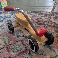 Radio Flyer Radioflyer Ride on scoot toy infant baby toddler