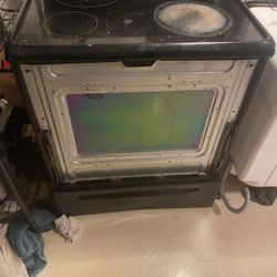 FREE Working Stove needs Glass And Handle put Back On And Dishwasher 