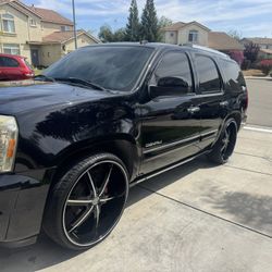 2007 Yukon Denali On 26”