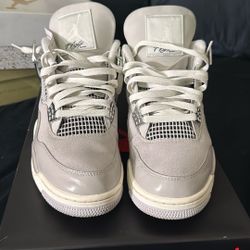Jordan 4 Frozen Moments  Size 10.5 Men 