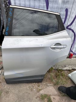2017-2022 NISSAN ROGUE SPORT REAR DRIVER DOOR