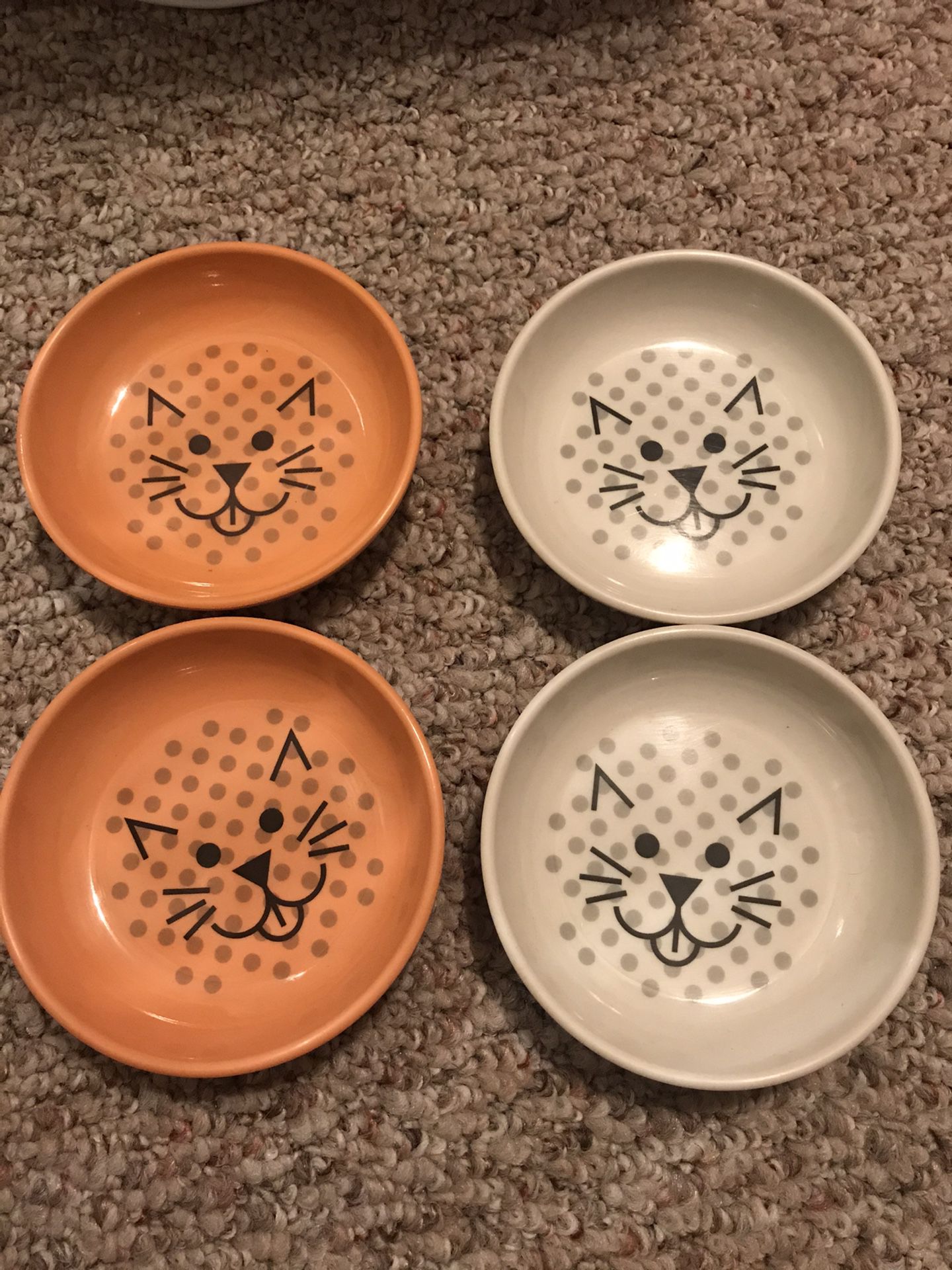 4 cat bowls