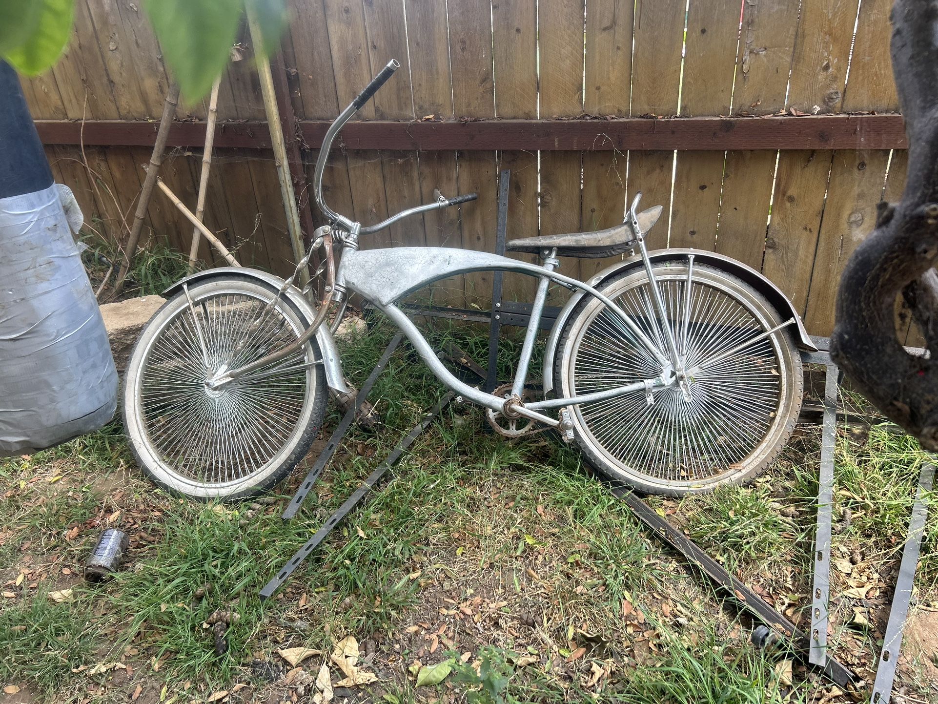 Lowrider bicycle