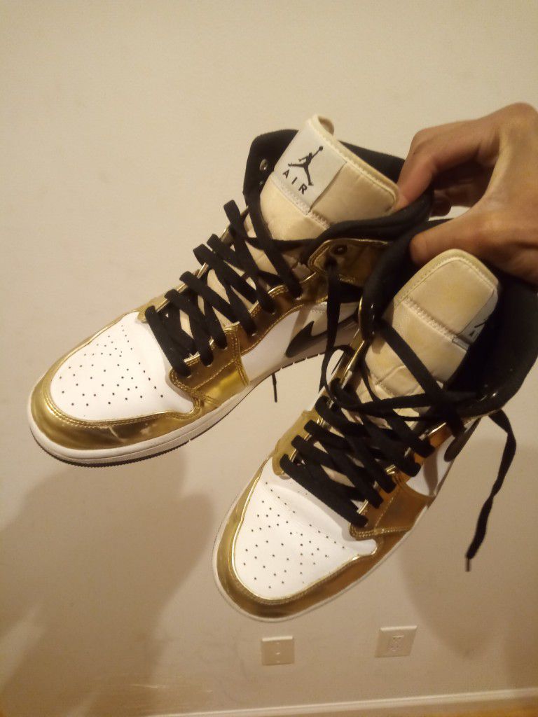 Nike Jordan Air 1 Mid SE Metallic Gold + Shoe Carry Box