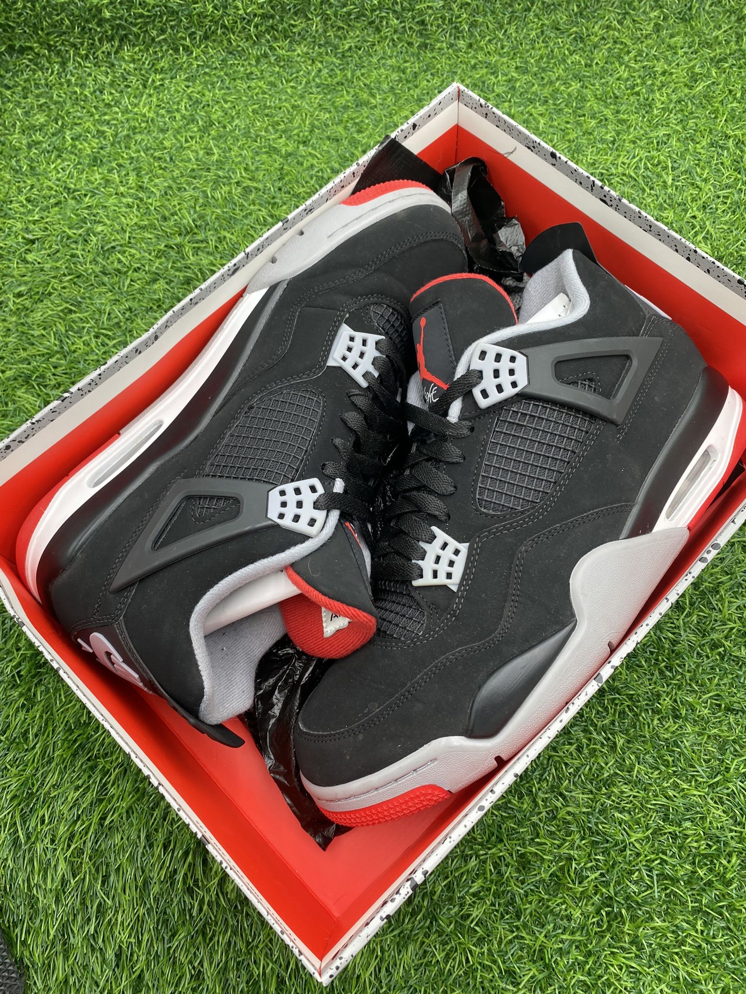 Jordan 4 “Bred” (2019) Size 11M