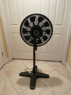 Lasko Cyclone Pedestal Fan