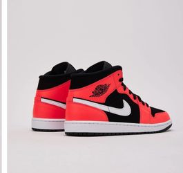 Nike Men's Air Jordan 1 Mid Basketball Shoe