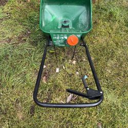 Scott’s Push Spreader