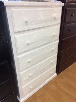 Pinewood dresser white jumbo 5 drawer