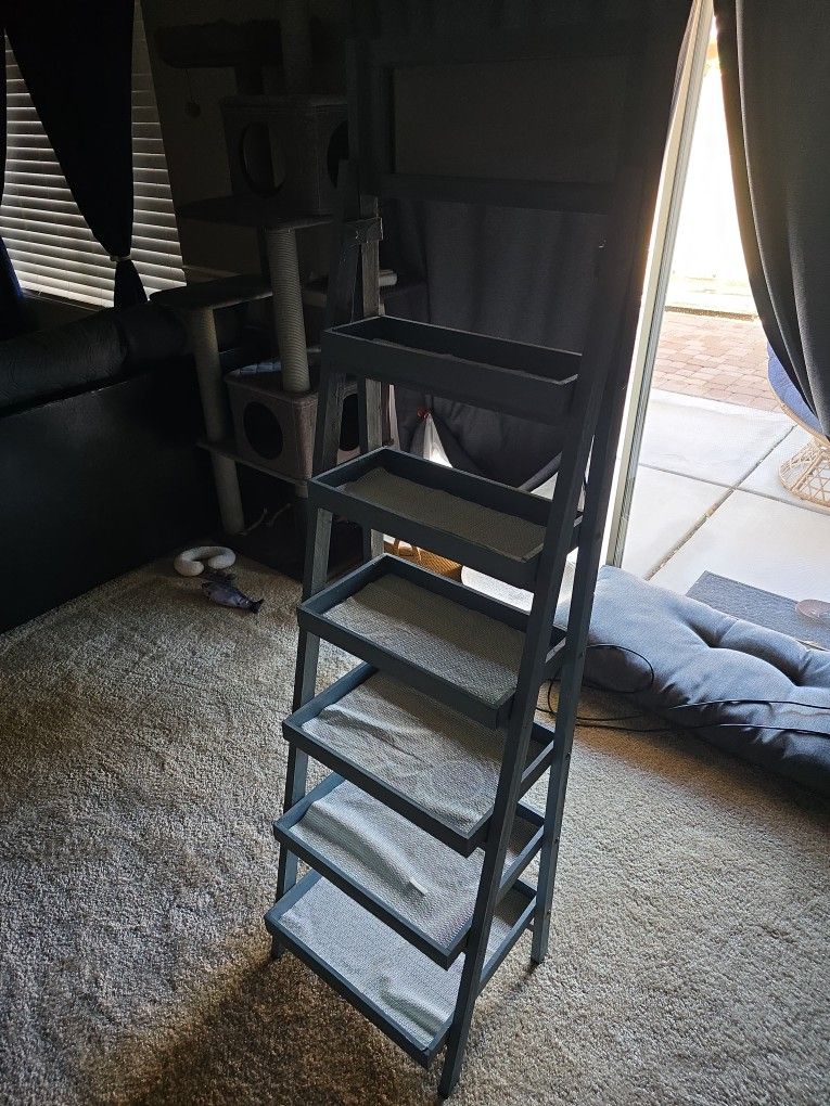 Folding Shelf with Message Board