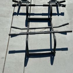 Free pull-up Bars 