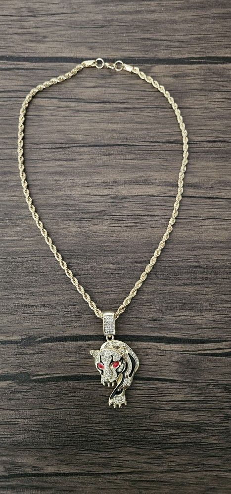💪🧔♂️Father’s Day Bling for the King! 👔🔥Cubic Zirconia Tiger Charm Necklace