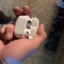 air pods pros