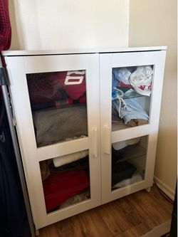Glass Cabinet. Versatile use.