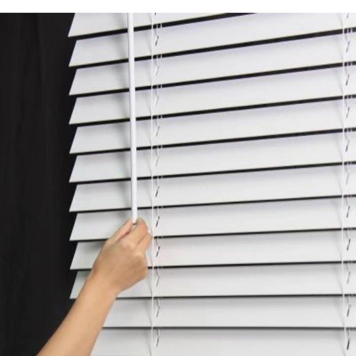 2" Cordless Faux Wood Blinds In White