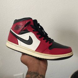 Air Jordan Mid