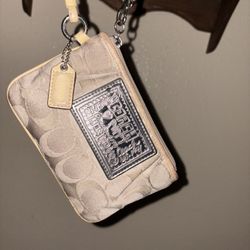 Y2K Coach Poppy Wristlet 