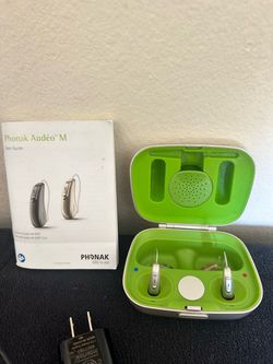 Hearings aids Phonak with charger