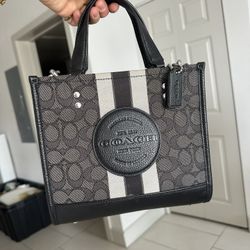 Coach Tote 