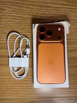 iPhone 17 Pro 256GB Cosmic Orange, Unlocked, Open Box (4 Battery Cycles)