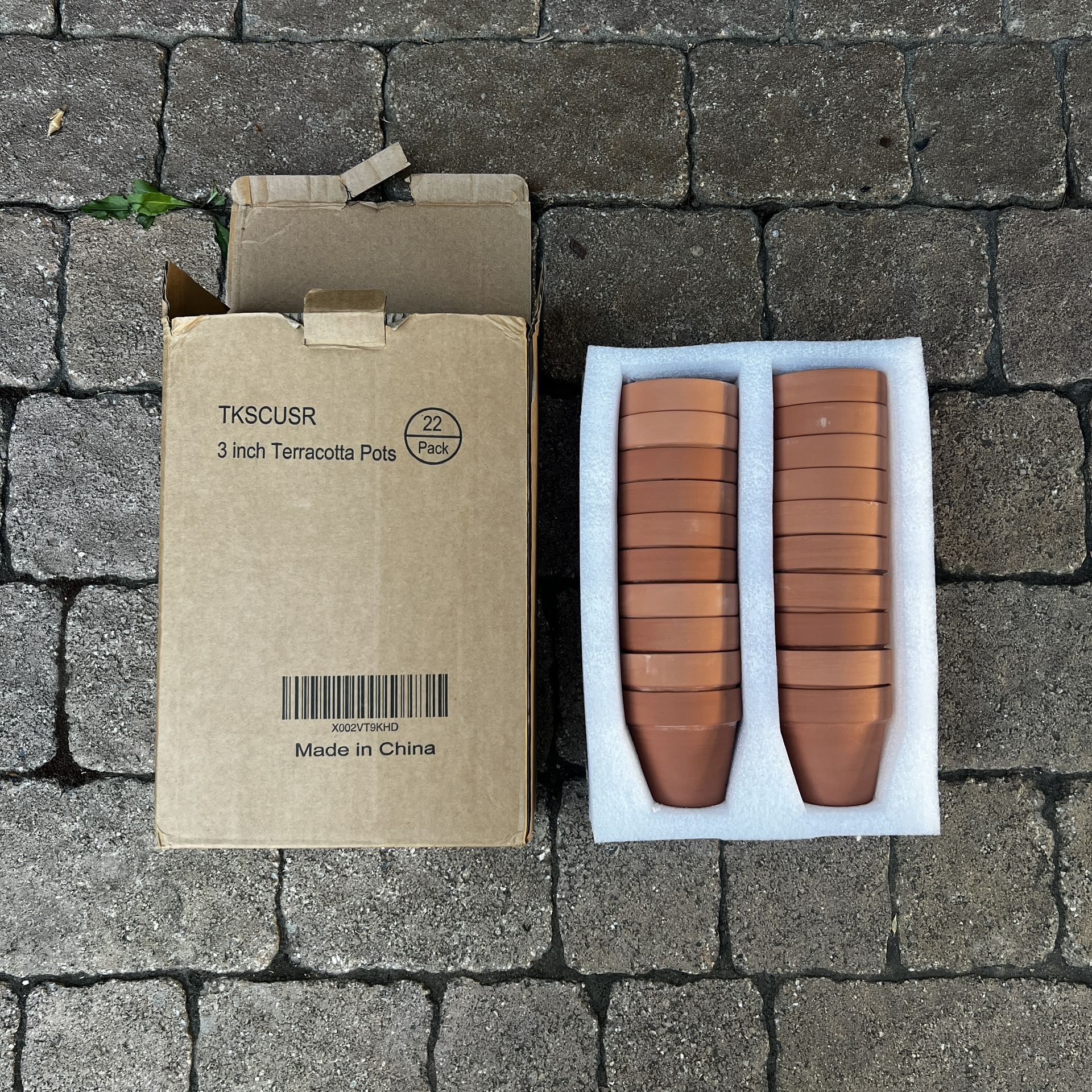 22 Terracotta Pots 3inches New In Box