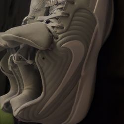 Nike ja 2 TB Wolf Grey