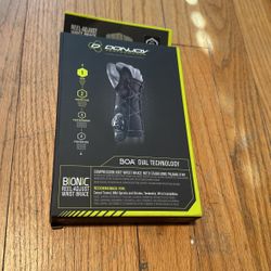 Donjoy Performance Bionic Reel Adjust Wrist Brace