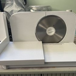 Electric Food Slicer - Folds for Storage | Like New | Euclid, OH