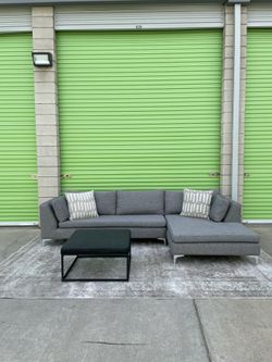 *Free Delivery* Gray Modern Sectional Couch Sofa