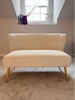 47" Velvet 2-Seat Armless Loveseat