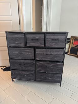Dresser