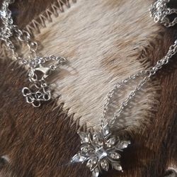 Silvertone Snowflake Necklace 