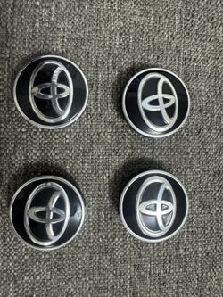 OE Genuine Toyota Corolla Black Center Cap with Chrome Logo 