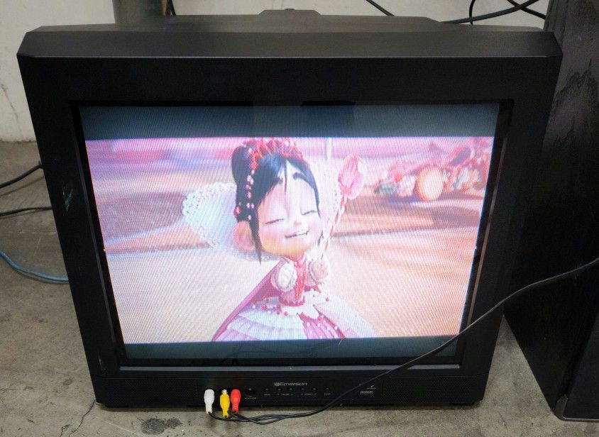 20" CRT FLAT COLOR TELEVISION 2009