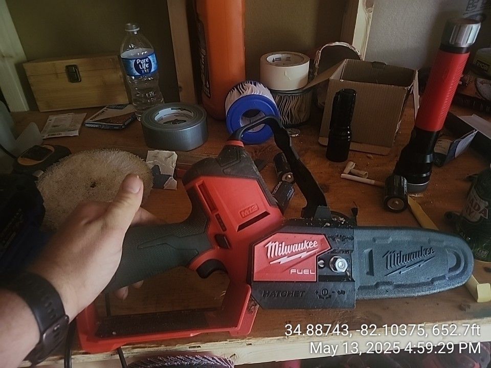 Milwaukee Battery Power Saw