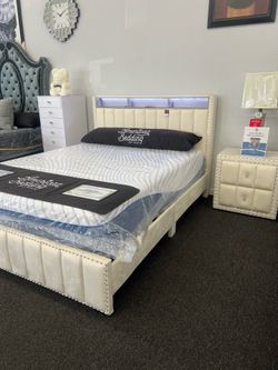 Queen Bed & Nightstand