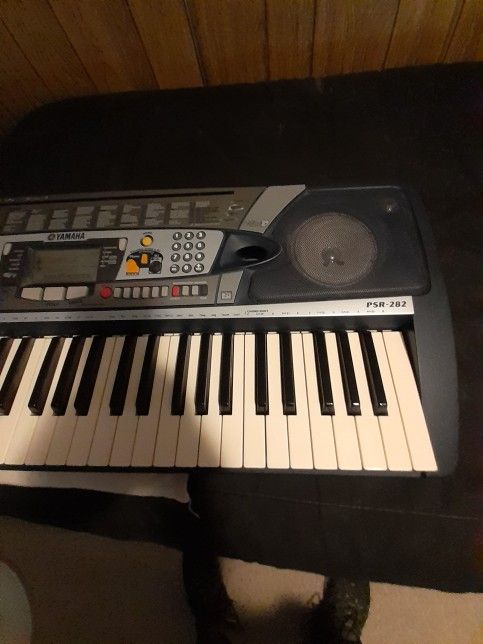 Yamaha Keyboard