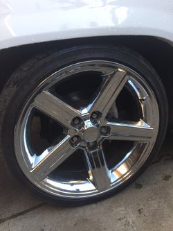 Irocs 20s. lug pattern 5x5. 600$ or best offer