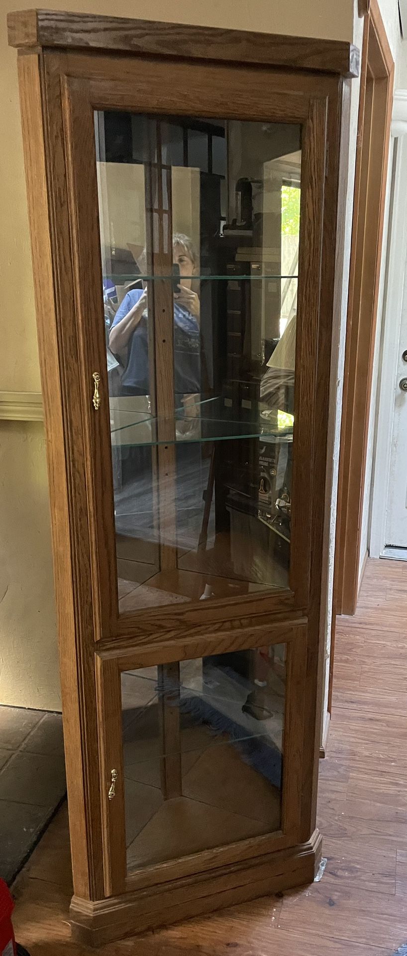 Oak Corner Hutch
